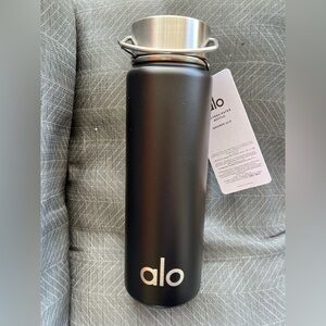 NWT Alo Matte Black Stainless Steel Water Bottle